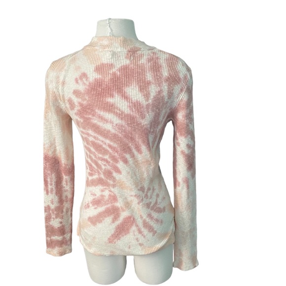 We the Free Free People Swirl Tee Tie Dye Mock Neck Rib Thermal Top | medium - Picture 4 of 7